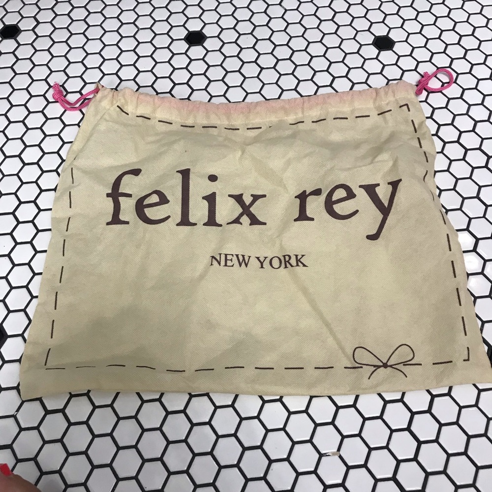 Felix rey dust bag